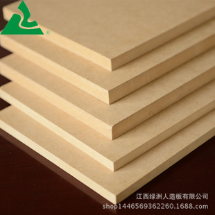 江西綠洲全松剝皮中纖板異型規(guī)格4x12尺(9、12、15、18mm)E1